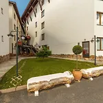 Monastery 2 Aparthotel 3*