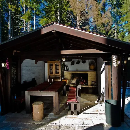 Monastery 2 Aparthotel 3*